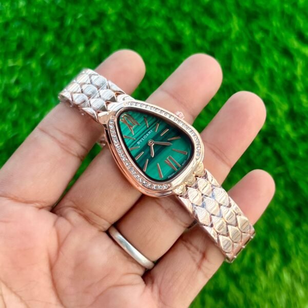 Luxury Bvlgari Serpenti Seduttori Malachite Dial Watch for Women Under 3000
