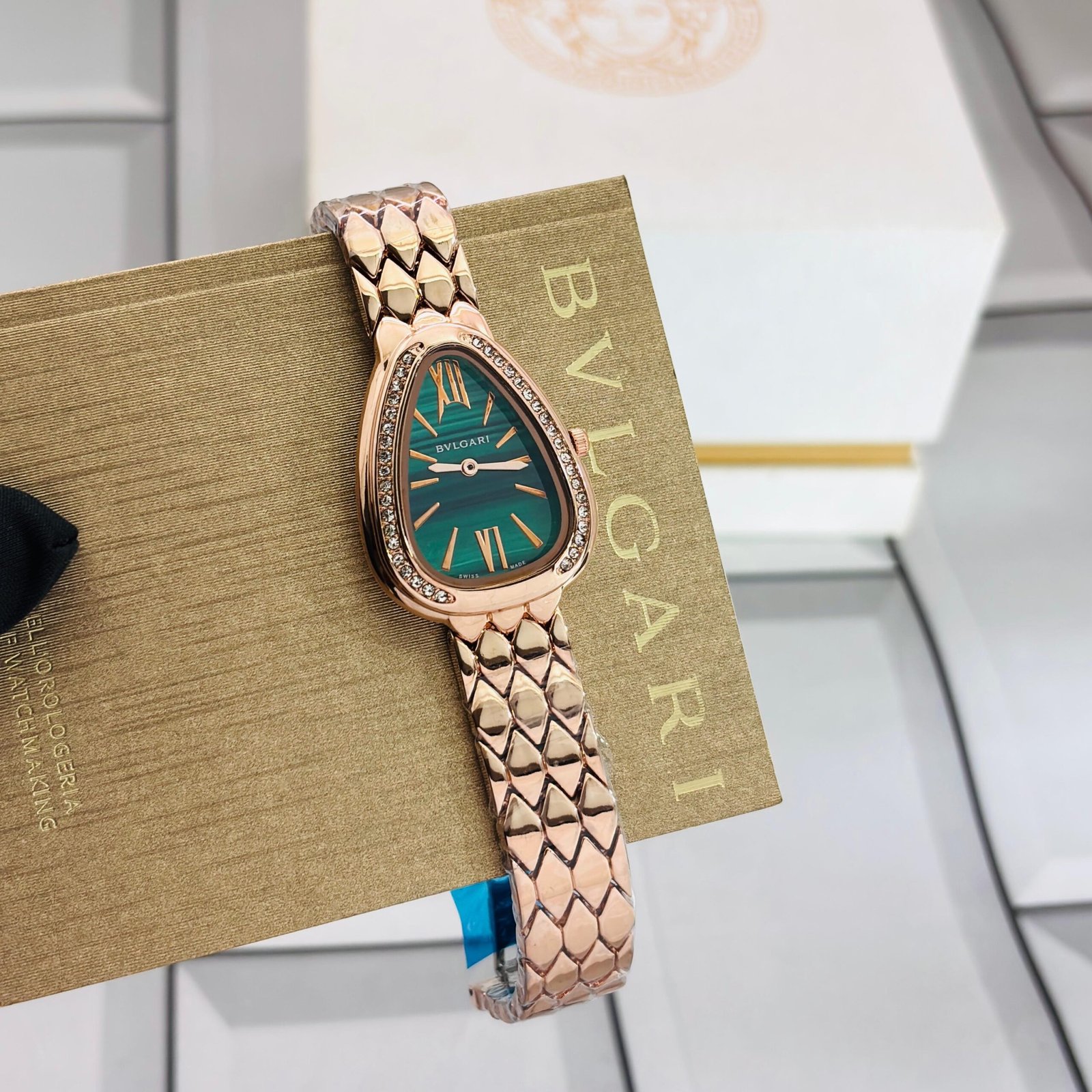 Luxury Bvlgari Serpenti Seduttori Rose Gold Watch for Women Under 3000