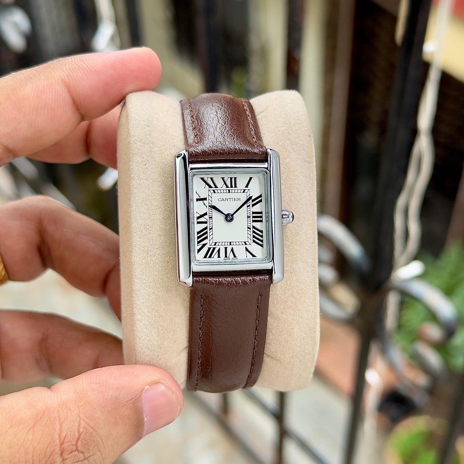 Cartier Tank Must First Copy